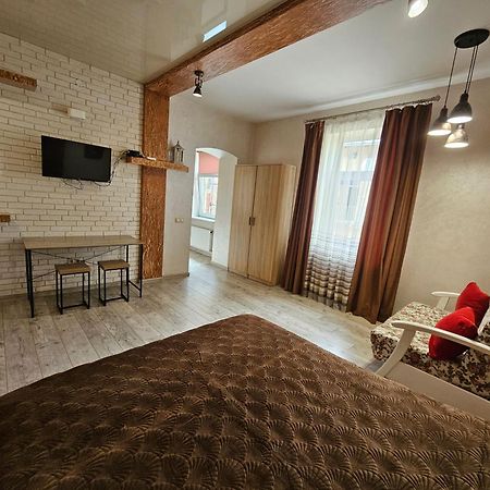 Apartment On Horodotska Street Lviv Ngoại thất bức ảnh